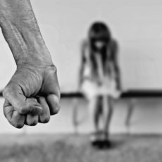 Les violències que aprenem Les violències que aprenem