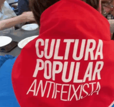 Al feixisme no se li dona bé la plaça Al feixisme no se li dona bé la plaça